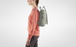 Fjallraven_Kanken_Totepack_kolor_021_Fog_3.jpg