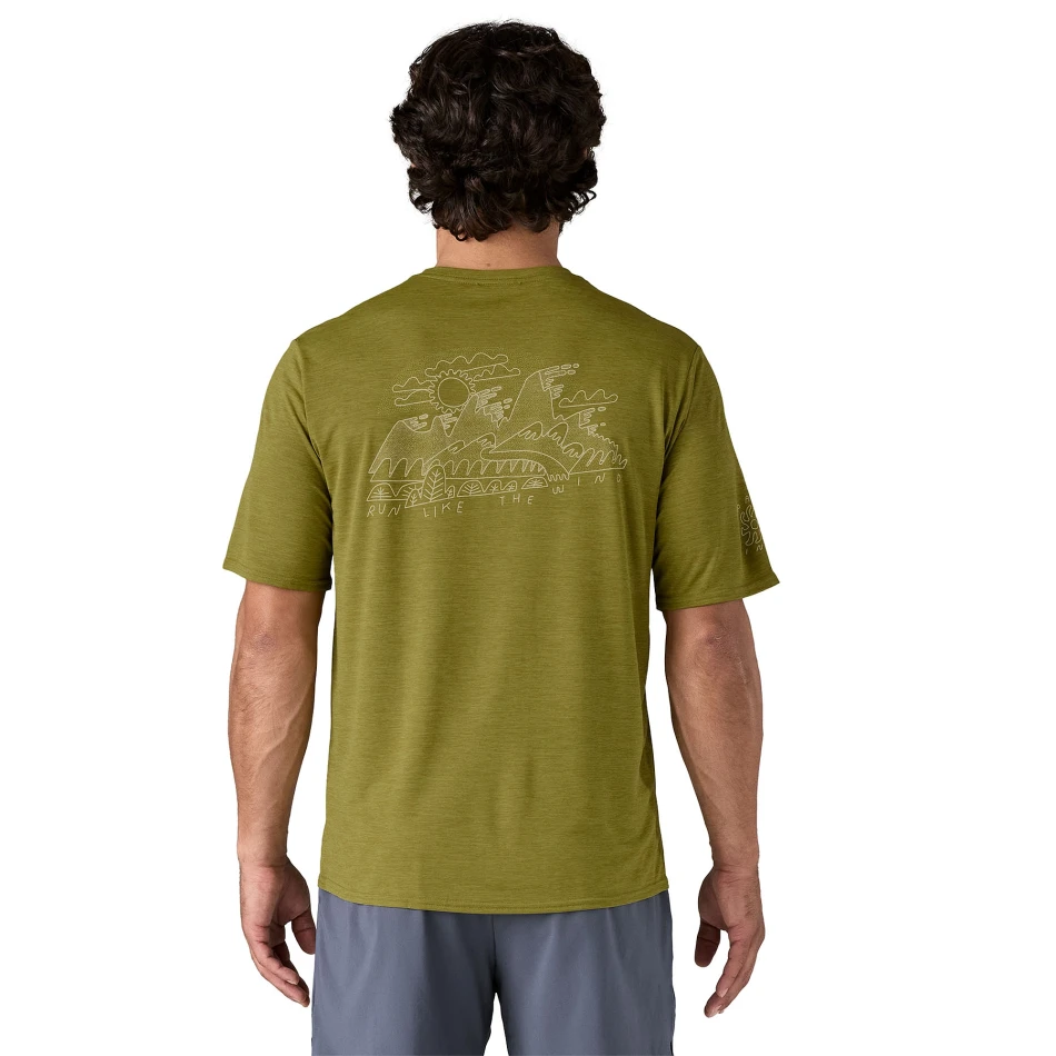 M's Cap Cool Daily Graphic Shirt - Lands, kolor: Wind Runner: Graze Green X-Dye