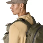 Stealth Convertible Vest, kolor: River Rock Green