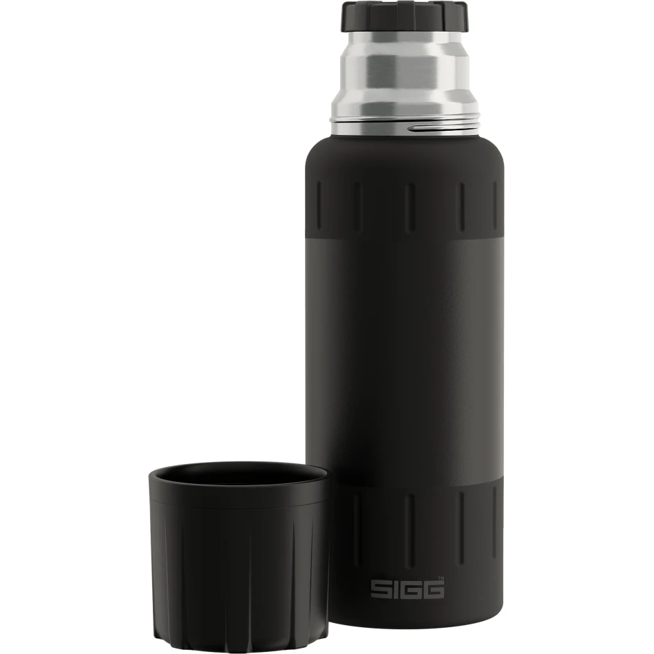 Alpine_Star_Black_1.webp