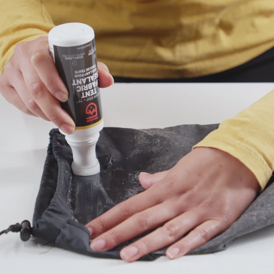 Tent Fabric Sealant 250 ml - zdjęcie poglądowe