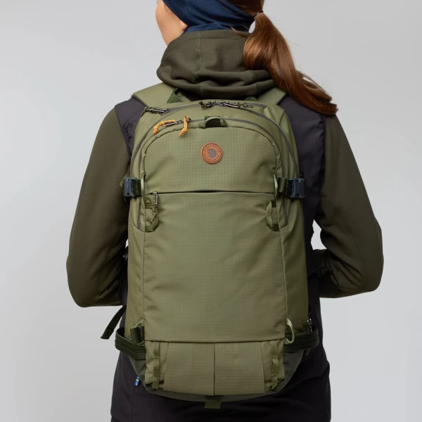 Bergtagen Touring 22, kolor: 625-662 - Laurel Green / Deep Forest