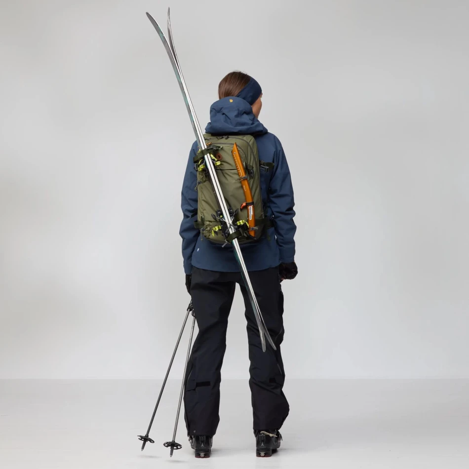 Bergtagen Touring 22, kolor: 625-662 - Laurel Green / Deep Forest