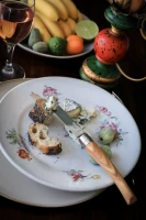 Opinel Table Chic Olive Wood Set