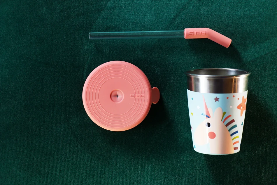 SIGG Kids Straw Cup 0,35 L - rozebrany kubek