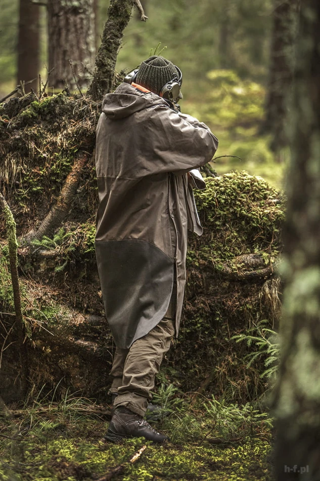 Lappland Eco Shell Poncho, kolor: 633-030 Dark Olive-Dark Grey