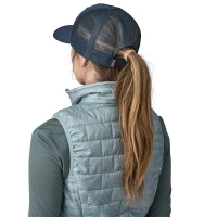 P-6 Logo Trucker Hat, kolor: NENA - New Navy - 3