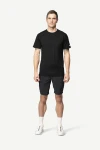Devold Breeze Plus Merino 200 T-Shirt MAN, kolor: Black - prezentacja na modelu przód
