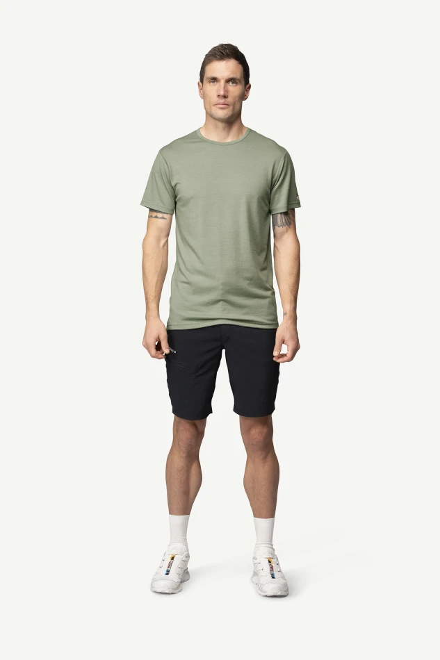 Devold Breeze Plus Merino 200 T-Shirt MAN, kolor: Fog - prezentacja na modelu przód