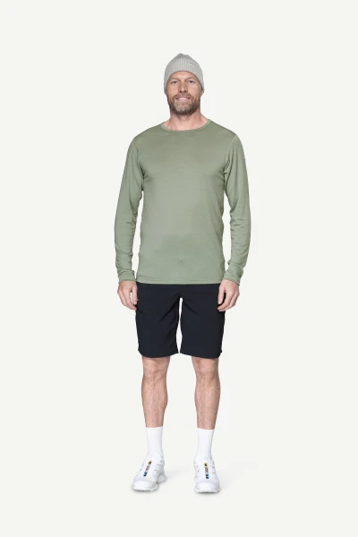 Devold Breeze Plus Merino 200 Shirt MAN, kolor: Fog - prezentacja na modelu - przód