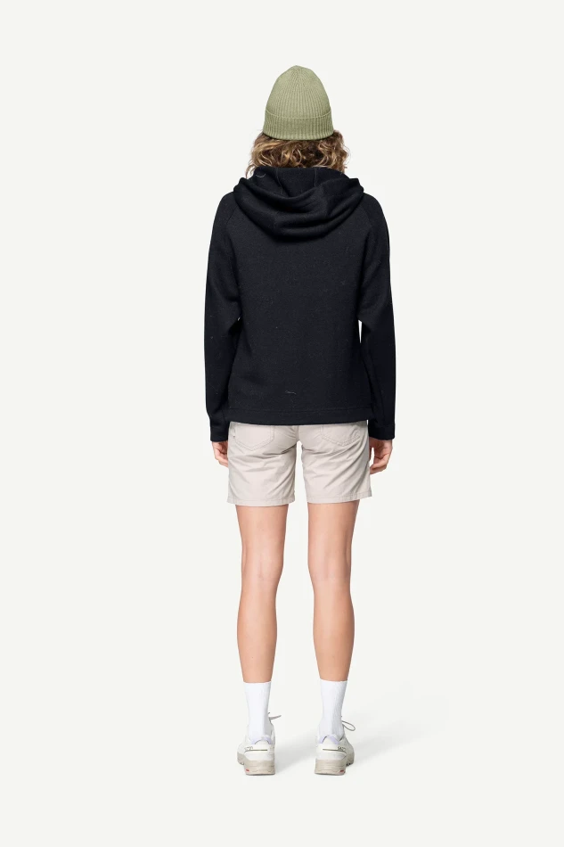 Devold Archive Anorak, kolor: Deep Marine - prezentacja na modelce