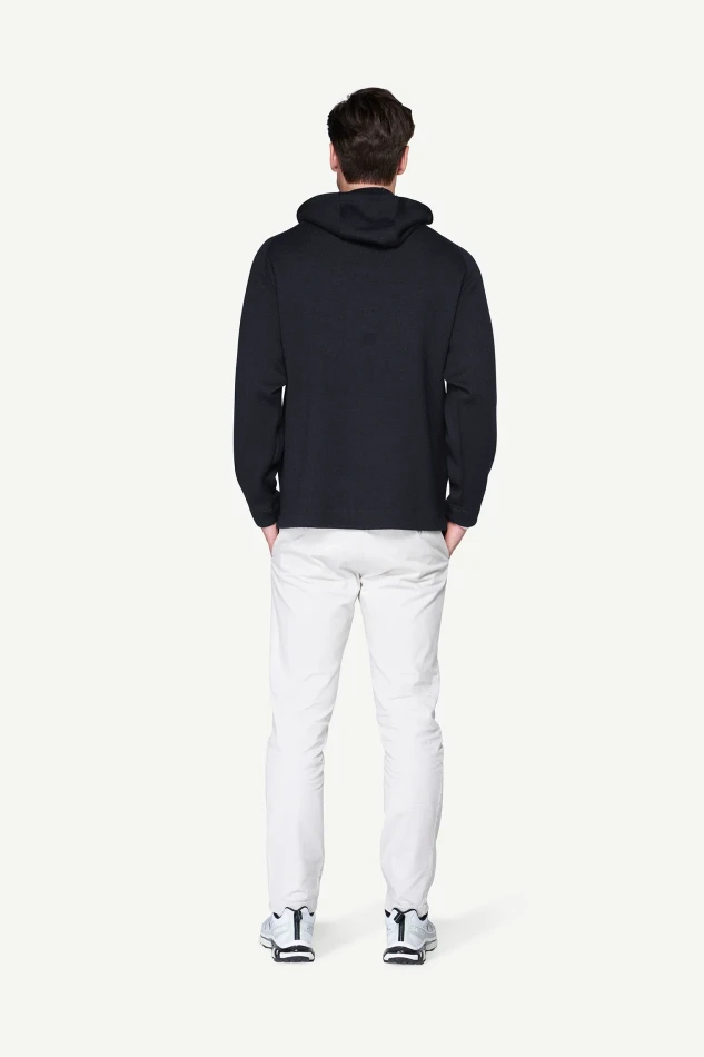 Devold Archive Anorak, kolor: Deep Marine - prezentacja na modelu