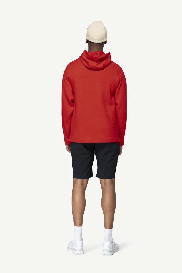 Devold Archive Anorak, kolor: English Red - prezentacja na modelu
