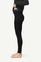 Devold Duo Active Merino 205 Longs WMN, kolor: Black - prezentacja na modelce - bok