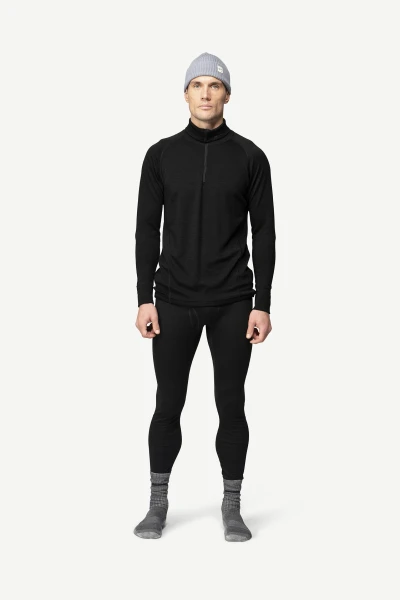 Devold Duo Active Merino 205 Z. Neck MAN, kolor: Black - prezentacja na modelu - przód