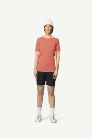 Devold Lauparen Merino 190 Base Tee WMN, kolor: Coral - prezentacja na modelce - przód