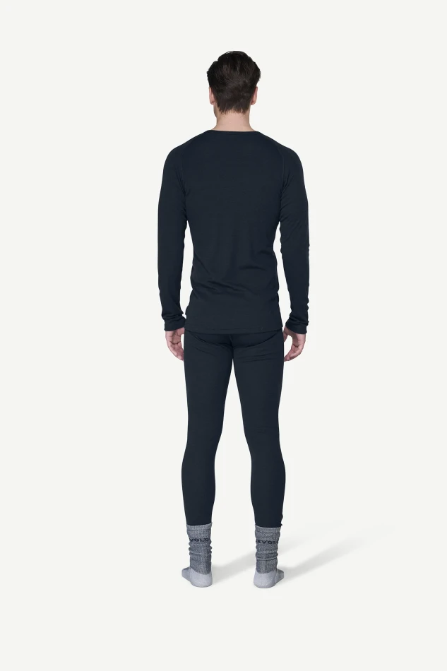 Devold Lauparen Merino 190 Base Shirt MAN, kolor: Ink - prezentacja na modelu - tył