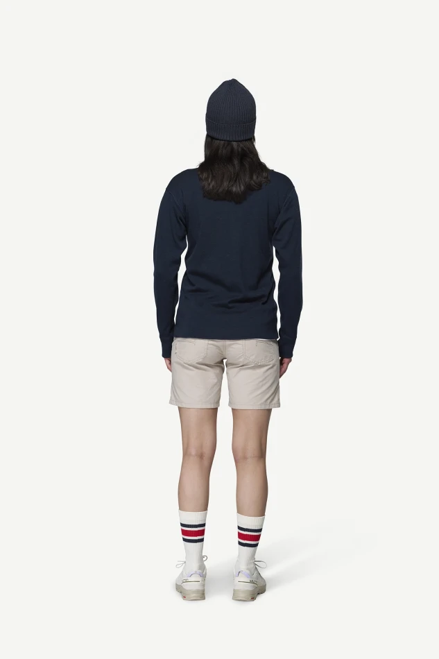 Devold Archive Henley LS, kolor: Ink - prezentacja na modelce - tył