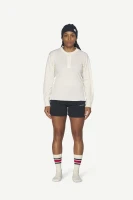 Devold Archive Henley LS, kolor: White - prezentacja na modelce - przód