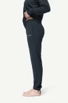 Devold Everyday Pants WMN, kolor: Ink - prezentacja na modelce - bok
