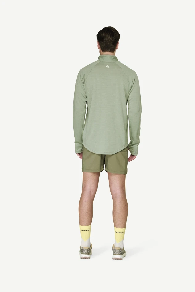 Devold Endurance Merino Zip MAN, kolor: Fog - prezentacja na modelu - tył