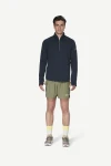 Devold Endurance Merino Zip MAN, kolor: Ink - prezentacja na modelu - przód