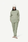 Devold Everyday Hoodie WMN, kolor: Fog - prezentacja na modelce - przód