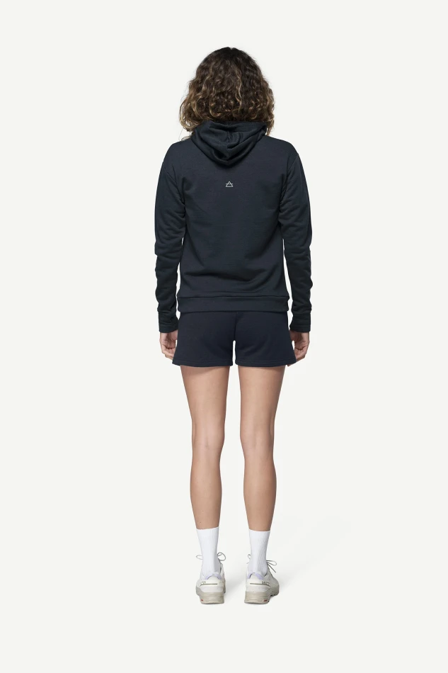Devold Everyday Hoodie WMN, kolor: Ink - prezentacja na modelce - tył