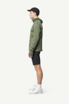 Devold Explorer Merino Hooded Jacket MAN, kolor: Forest/Lichen - prezentacja na modelu - bok