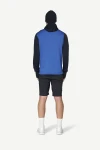 Devold Explorer Merino Hooded Jacket MAN, kolor: Royal/Ink - prezentacja na modelu - tył