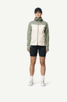 Devold Explorer Merino Hooded Jacket WMN, kolor: Fog/Raw White - prezentacja na modelce - przód