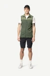 Devold Explorer Merino Vest MAN, kolor: Forest/Lichen - prezentacja na modelu - przód