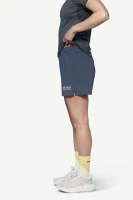 Devold Endurance Merino Shorts WMN, kolor: Night - prezentacja na modelce - bok