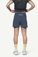 Devold Endurance Merino Shorts WMN, kolor: Night - prezentacja na modelce - tył