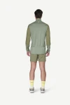 Devold Endurance Merino Cover Zip MAN, kolor: Lichen - prezentacja na modelu - tył