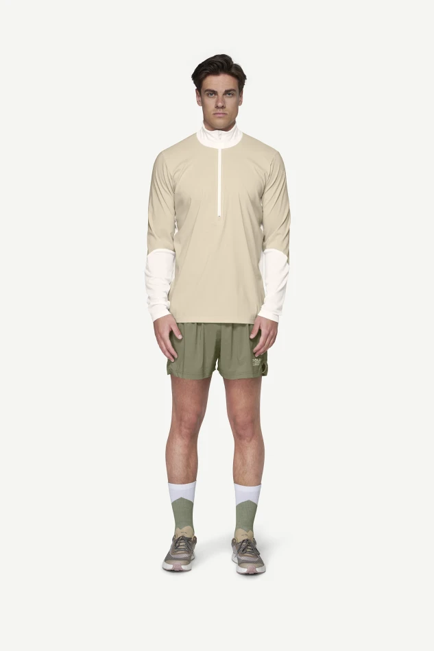 Devold Endurance Merino Cover Zip MAN, kolor: Vintage - prezentacja na modelu - przód