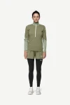 Devold Endurance Merino Cover Zip WMN, kolor: Lichen - prezentacja na modelce - przód
