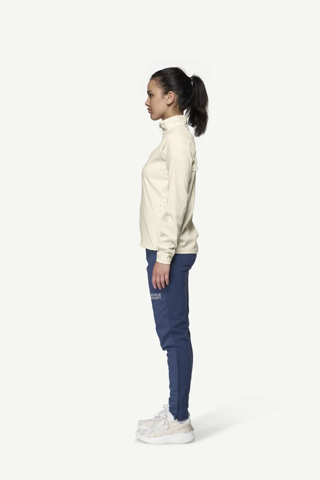 Devold Endurance Merino Jacket WMN, kolor: Vintage - prezentacja na modelce - bok