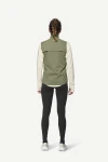 Devold Endurance Merino Vest WMN, kolor: Lichen - prezentacja na modelce - tył