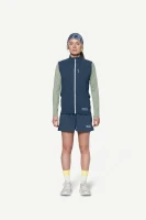 Devold Endurance Merino Vest WMN, kolor: Night - prezentacja na modelce - przód