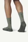 Devold Adventure Merino Medium Sock, kolor: Moss - prezentacja na modelu