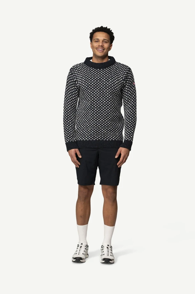 Devold Nordsjo Wool Sweater, kolor: Navy - prezentacja na modelu - przód