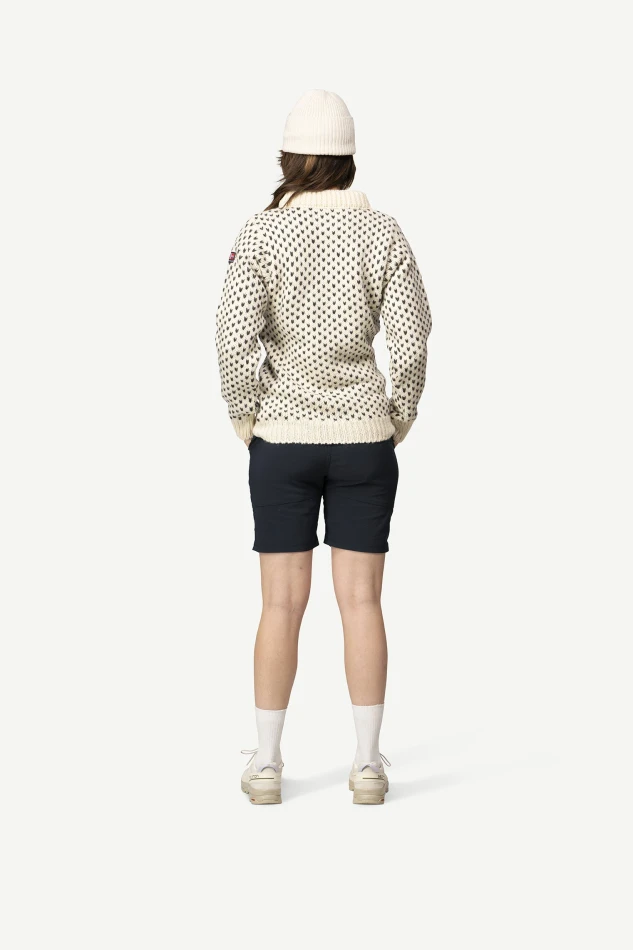 Devold Nordsjo Wool Sweater, kolor: Offwhite - prezentacja na modelce - tył