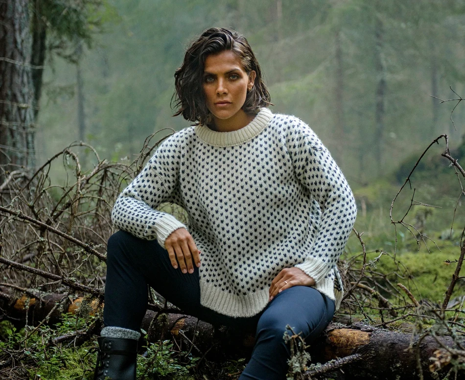 Devold Nordsjo Wool Sweater WMN, kolor: Offwhite - zdjęcie w terenie