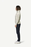 Devold Nansen Wool Zip Neck, kolor: Grey Melange - prezentacja na modelce - bok