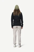 Devold Nansen Legacy Sweater, kolor: Navy/Offwhite - prezentacja na modelce - tył