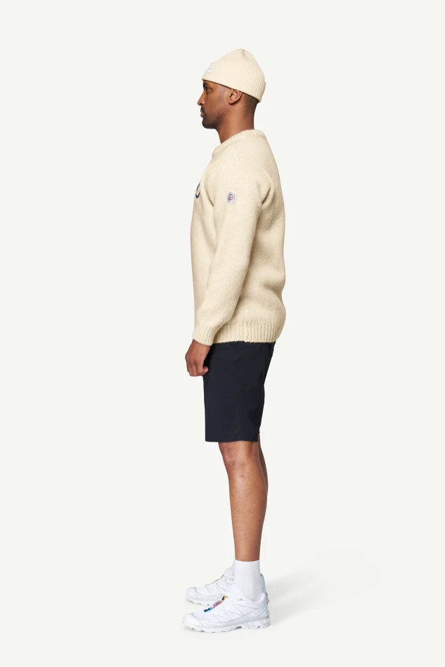 Devold Nansen Legacy Sweater, kolor: Raw White - prezentacja na modelu - bok