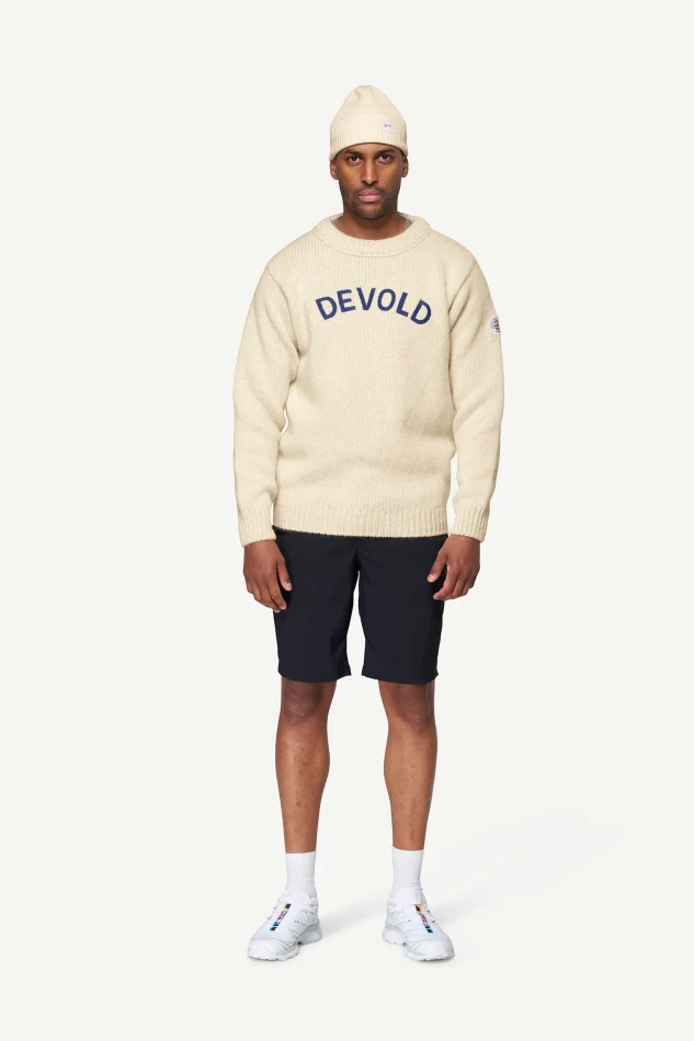 Devold Nansen Legacy Sweater, kolor: Raw White - prezentacja na modelu - przód