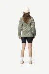 Devold Svalbard Wool High Neck, kolor: Offwhite/Grey - prezentacja na modelce - tył