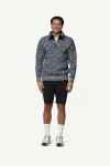 Devold Svalbard Wool Zip Neck, kolor: Night/Offwhite - prezentacja na modelu - przód
